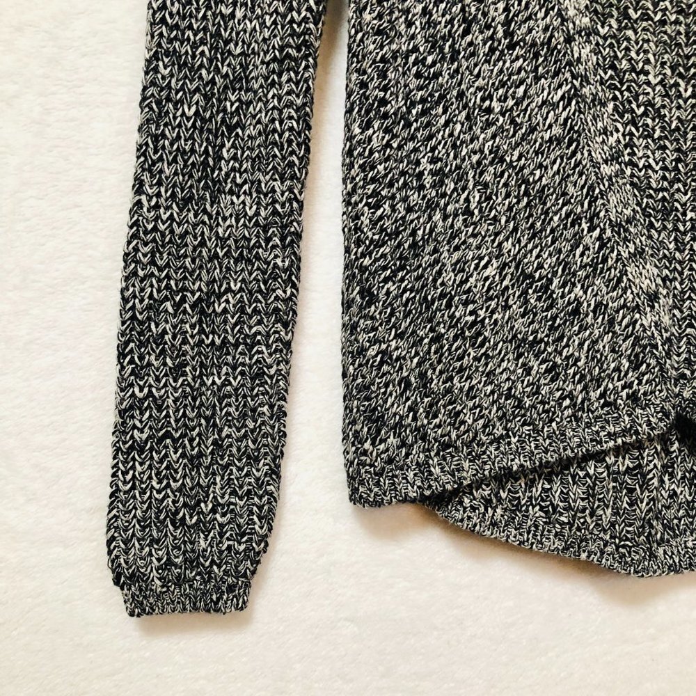 H&M Black & White Knit Long Sleeve Crewneck Sweater Size XS - Picture 6 of 9